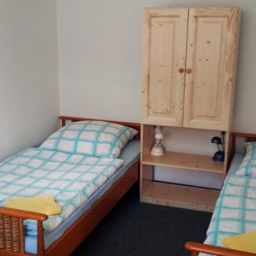 Apartman pro 2 os. s 1 ložnicí s výhledem do zahrady 