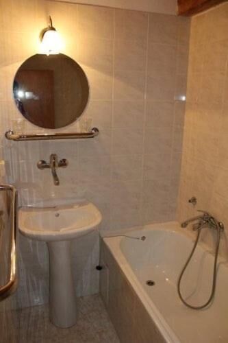 Pokoj se sprchou  pro 3 os.