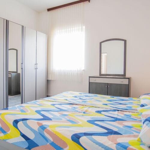 Apartament 3-osobowy z klimatyzacją z widokiem na morze z 2 pomieszczeniami sypialnianymi