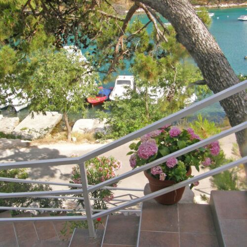 Apartament cu aer condiționat cu vedere spre mare cu 2 camere pentru 3 pers.