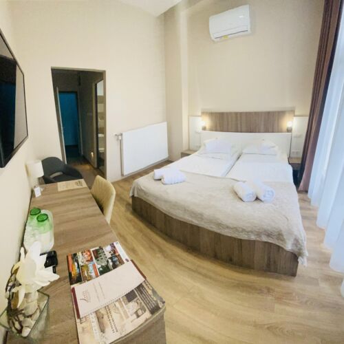 Premium Pokoj s manželskou postelí přízemní