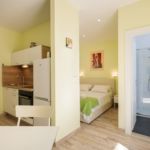 Apartament cu aer conditionat cu vedere spre mare cu 1 camera pentru 2 pers.