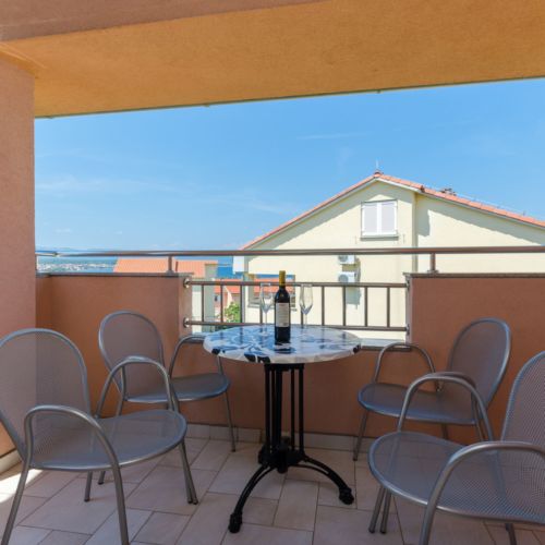 2-Zimmer-Apartment für 4 Personen mit Klimaanlage und Aussicht auf das Meer