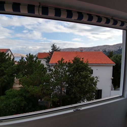 Art Pokoj s manželskou postelí na poschodí