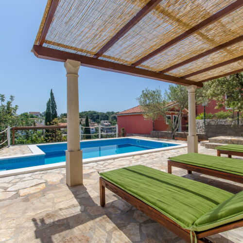 Casă de vacanță cu aer condiționat cu vedere spre grădină pentru 7 pers. (se inchirieaza doar integral)