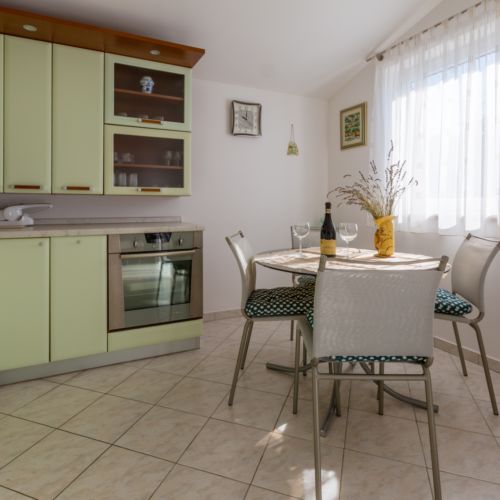Sea View Upstairs 2-Room Apartment for 4 Persons