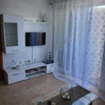 Apartament la etaj cu vedere spre mare cu 3 camere pentru 6 pers.