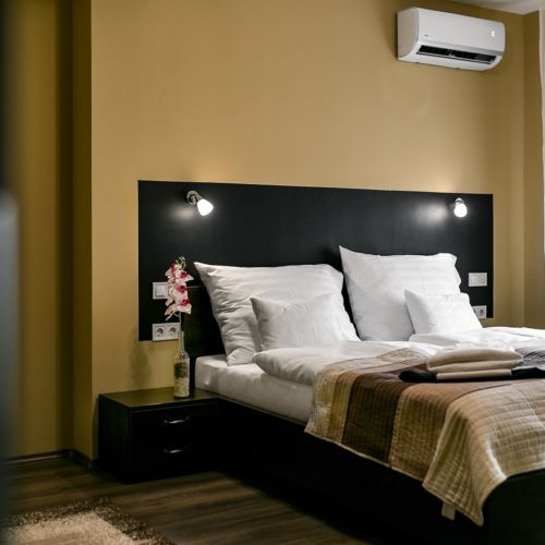 Camera dubla standard cu duș