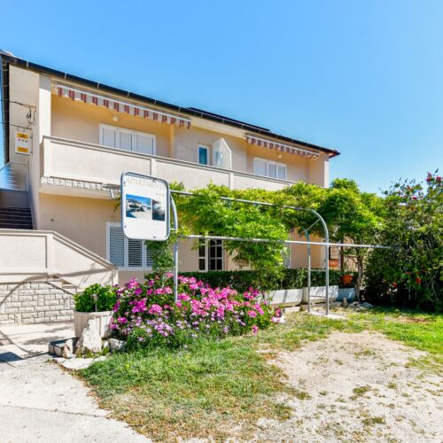 Apartman s klimatizací s manželskou postelí s 1 ložnicí s výhledem na moře A-2013-d