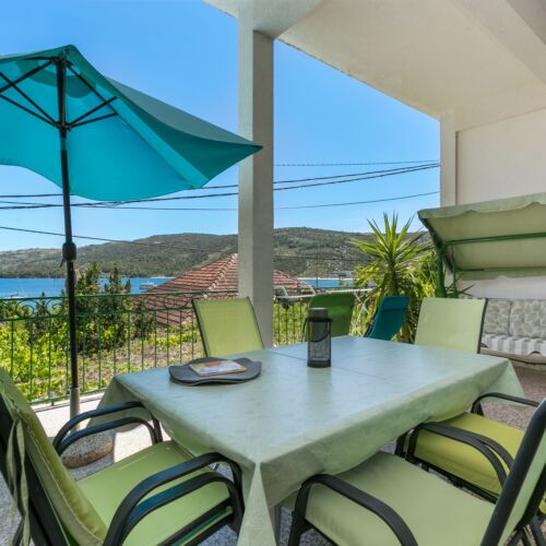 Sea View 2-Room Air Conditioned Apartment for 5 Persons A-14191-b