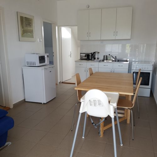 Apartament 4-osobowy na piętrze z balkonem z 2 pomieszczeniami sypialnianymi