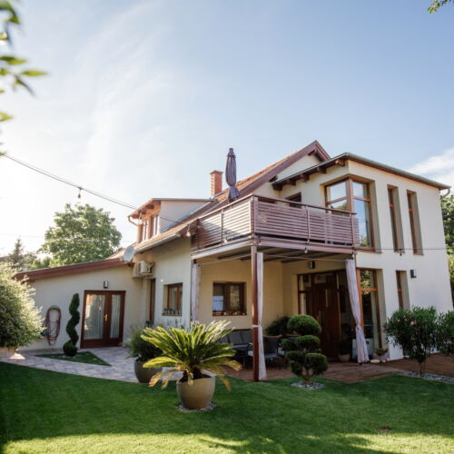 Grand 3-Room Family Apartment for 6 Persons