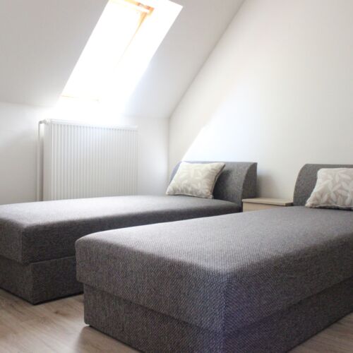 Apartament confort family pentru 4 pers. (se inchirieaza doar integral) (se poate solicita pat suplimentar)