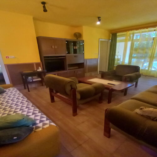 Apartman (jako celek) pro 6 os. s výhledem do zahrady na přízemí