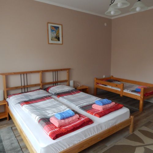 Apartament familial(ă) întreaga unitate pentru 5 pers. (se inchirieaza doar integral)