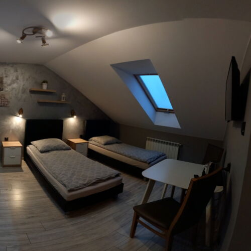 Pokój 2-osobowy na poddaszu Deluxe