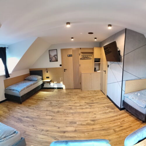 Pokój 4-osobowy na parterze Standard