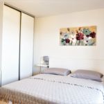 Tengerre néző teraszos franciaágyas szoba