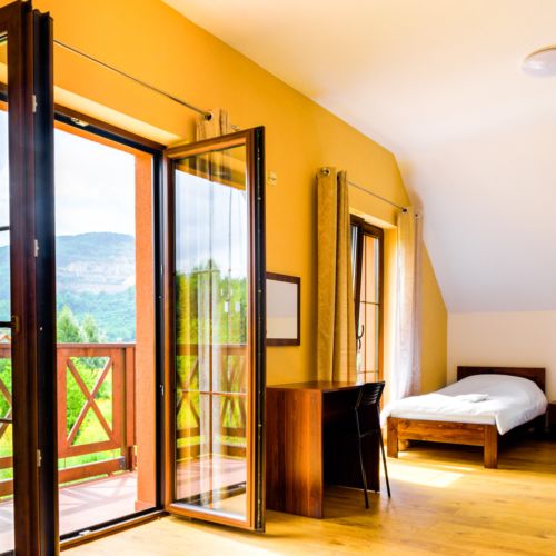 2-Zimmer-Apartment für 4 Personen Obergeschoss mit Aussicht auf die Berge