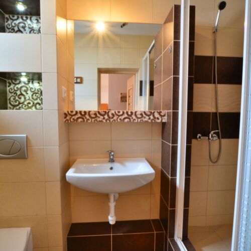 Pokój 5-osobowy z balkonem z łazienką