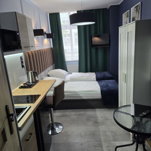 Camera twin economy la parter