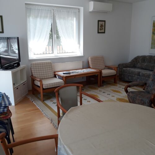 Komfort Apartman pro 4 os. se 2 ložnicemi na poschodí (s možností přistýlky)