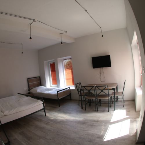 Apartament la etaj cu terasă cu 1 camera pentru 3 pers.