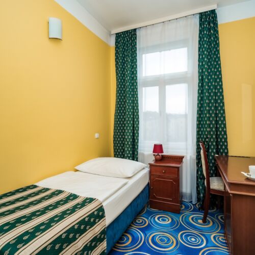 Pokoj tV s plochou obrazovkou se sprchou pro 1 os.