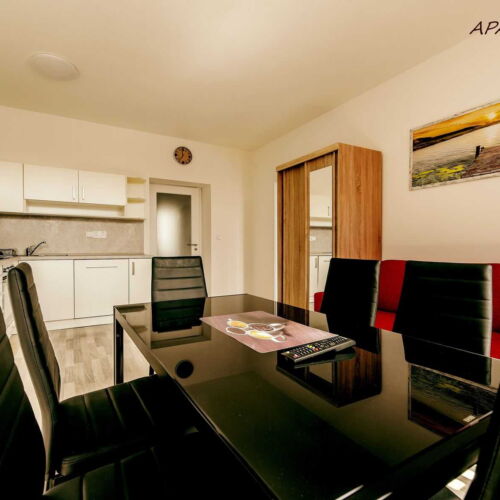 Apartman se sprchou s vlastní kuchyňkou pro 6 os. se 3 ložnicemi