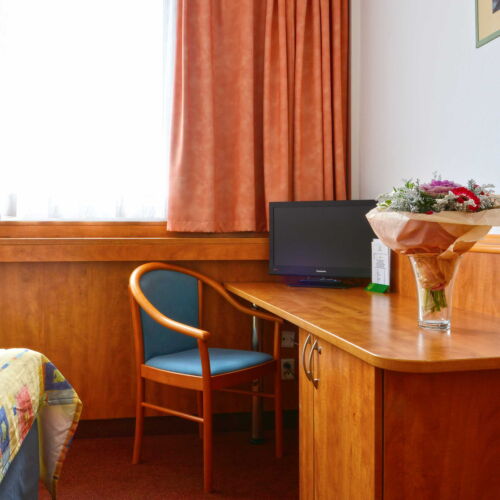 Air Conditioned Single Room with Shower