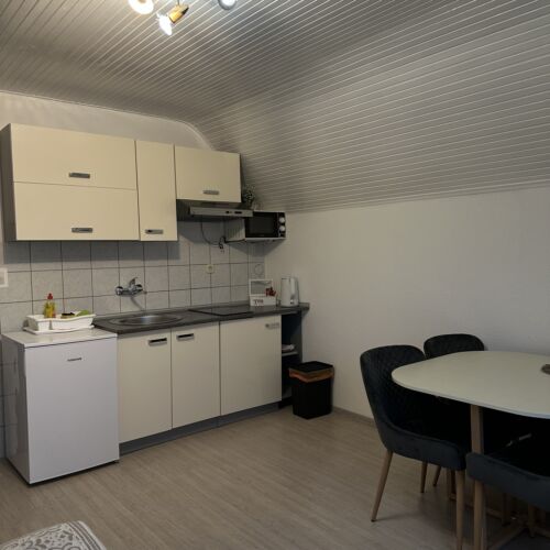Apartament classic la etaj cu 2 camere pentru 5 pers.