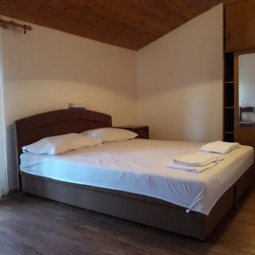 Apartament 5-osobowy z klimatyzacją z widokiem na morze z 2 pomieszczeniami sypialnianymi A-5050-d