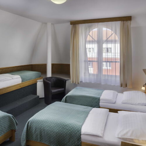 Quadruple Room with Shower