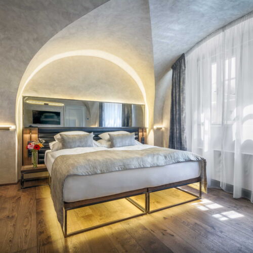 Standard Pokoj se sprchou s manželskou postelí