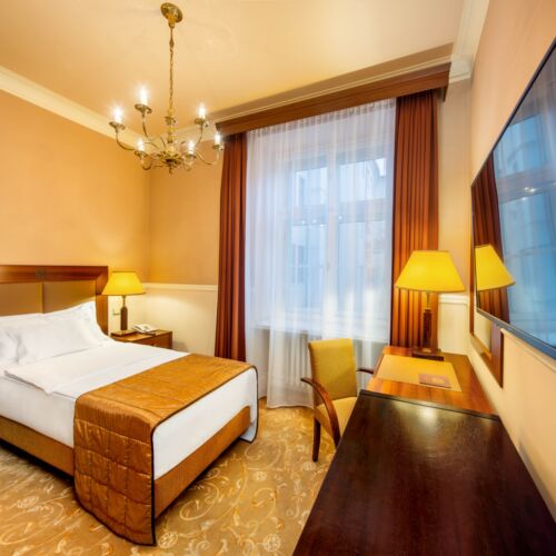 Pokoj s klimatizací se sprchou pro 1 os.