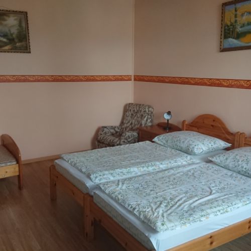 Quadruple Room (extra bed available)