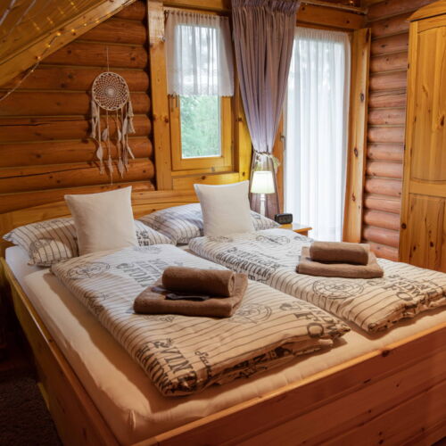 View to the Lake Whole House Chalet for 6 Persons