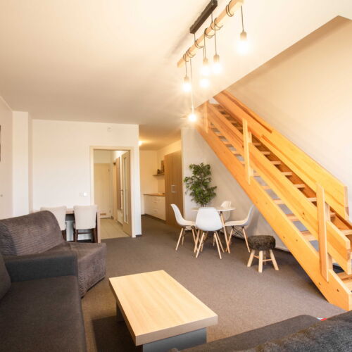 Pokoj s balkónem se sprchou pro 4 os. (s možností přistýlky)