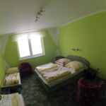 Zuhanyzós saját teakonyhával 4 fős apartman