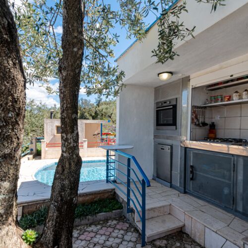 Apartament 4-osobowy z klimatyzacją z tarasem z 2 pomieszczeniami sypialnianymi K-16795