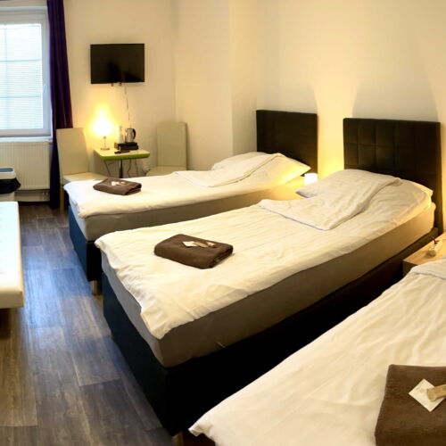 Junior  Pokoj pro 3 os.