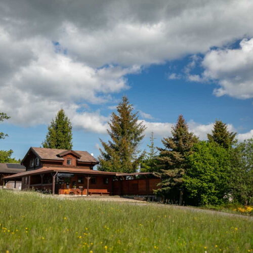 Apartament cu duș cu bucătărie proprie pentru 4 pers. (se poate solicita pat suplimentar)