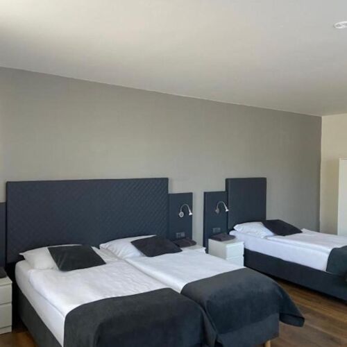 Triple Room ensuite with Shower