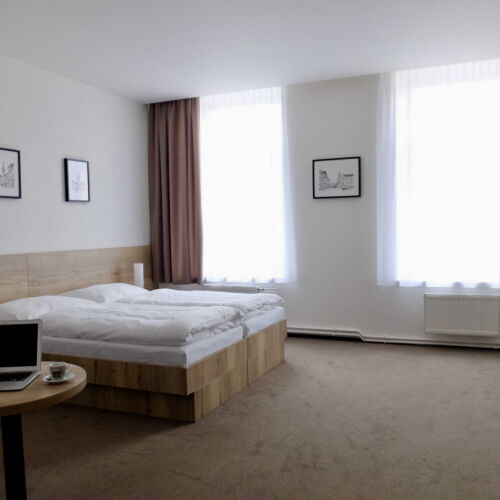 Business Twin Room (extra bed available)