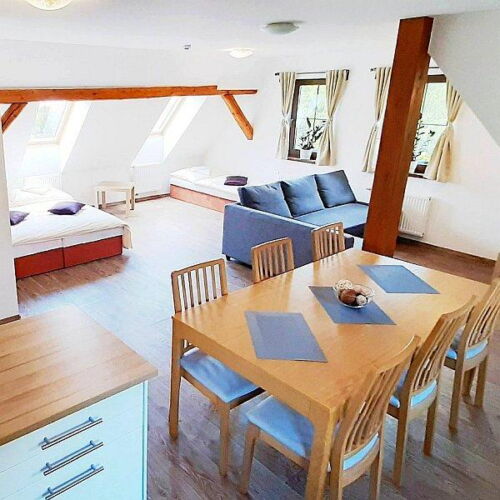 6-Bett-Zimmer mit Dusche und Eigner Küche (Zusatzbett möglich)