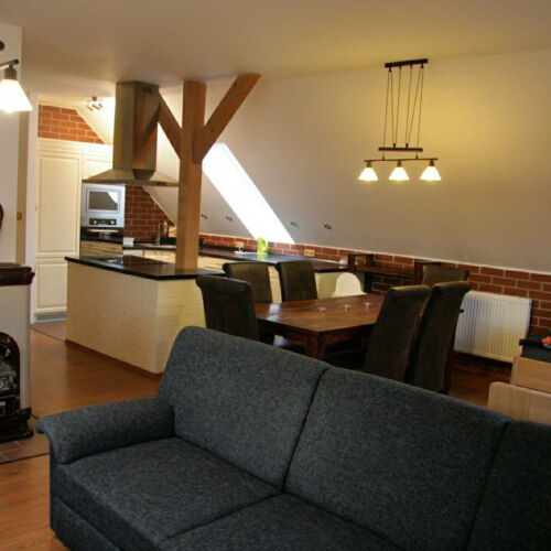 Apartman se sprchou s privátní koupelnou mimo apartmán pro 8 os.