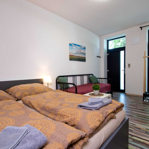 Pokój 2-osobowy z prysznicem (możliwa dostawka)