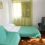 Apartmán s klimatizáciou s balkónom s manželskou posteľou s 1 spálňou A-16190-d