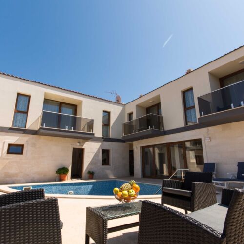 Sea View 1-Room Air Conditioned Apartment for 4 Persons A-16377-a