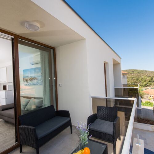 Sea View 1-Room Air Conditioned Apartment for 4 Persons A-16377-b